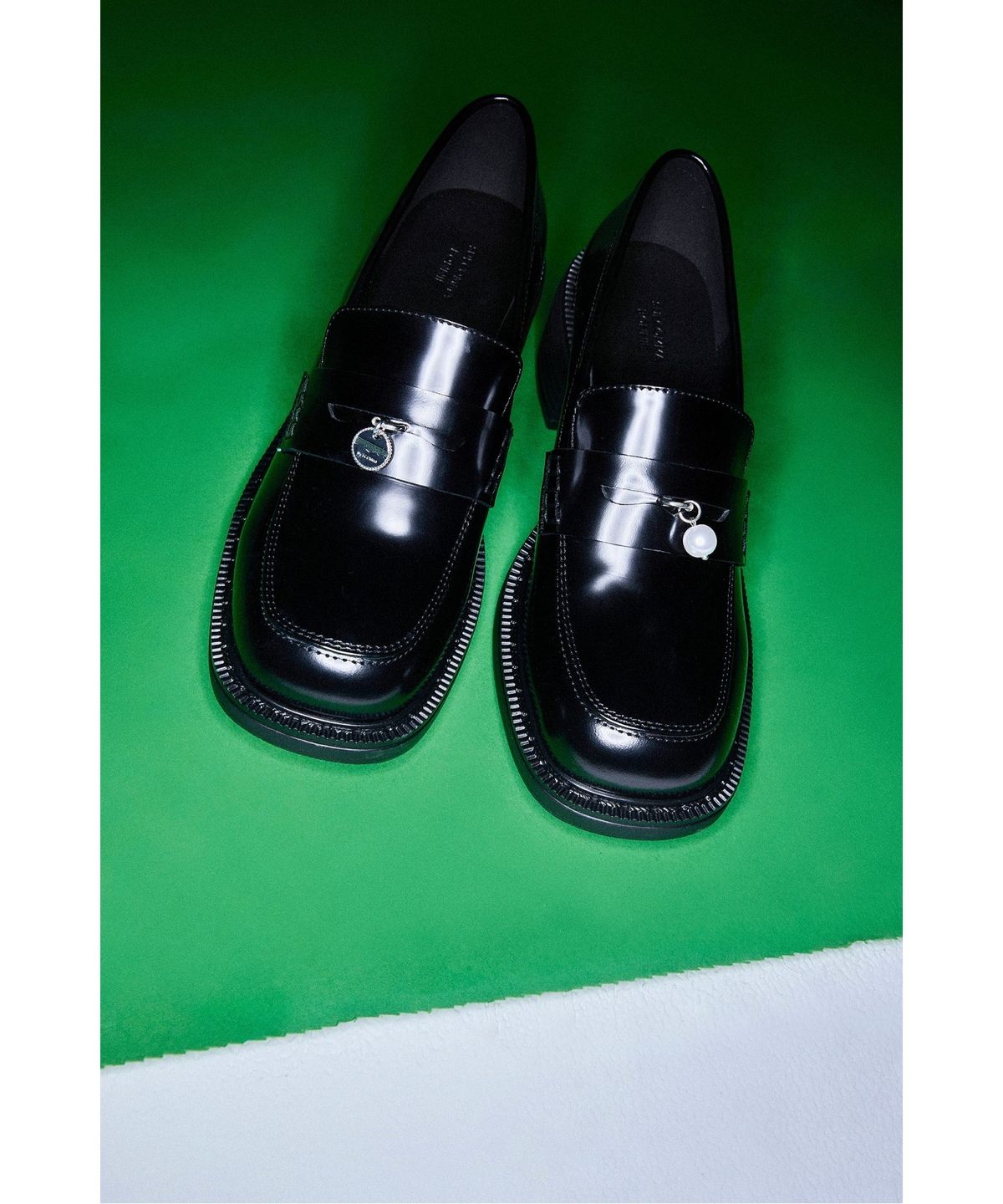 슈콤마보니(SUECOMMA BONNIE) Aura loafer(black)_DG1DA26506BLK