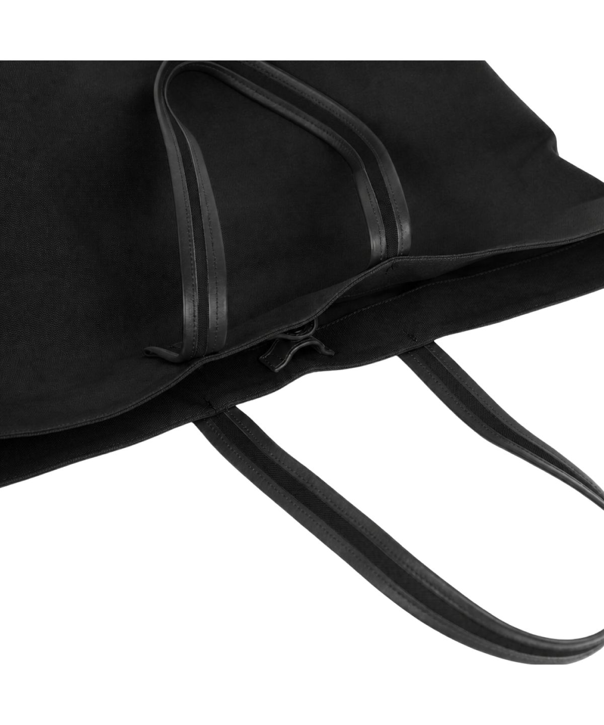 마지언타이틀(MAZI UNTITLED) Rove Tote / Black
