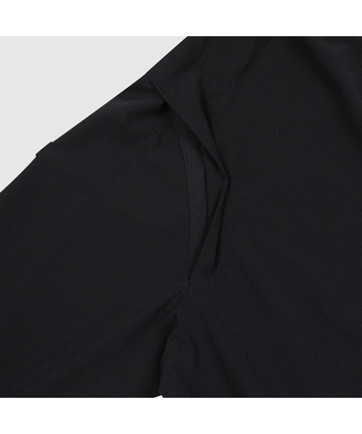 골든베어(GOLDEN BEAR) (남성) Essential Crewneck Woven Pullover G4TAW26003BKX