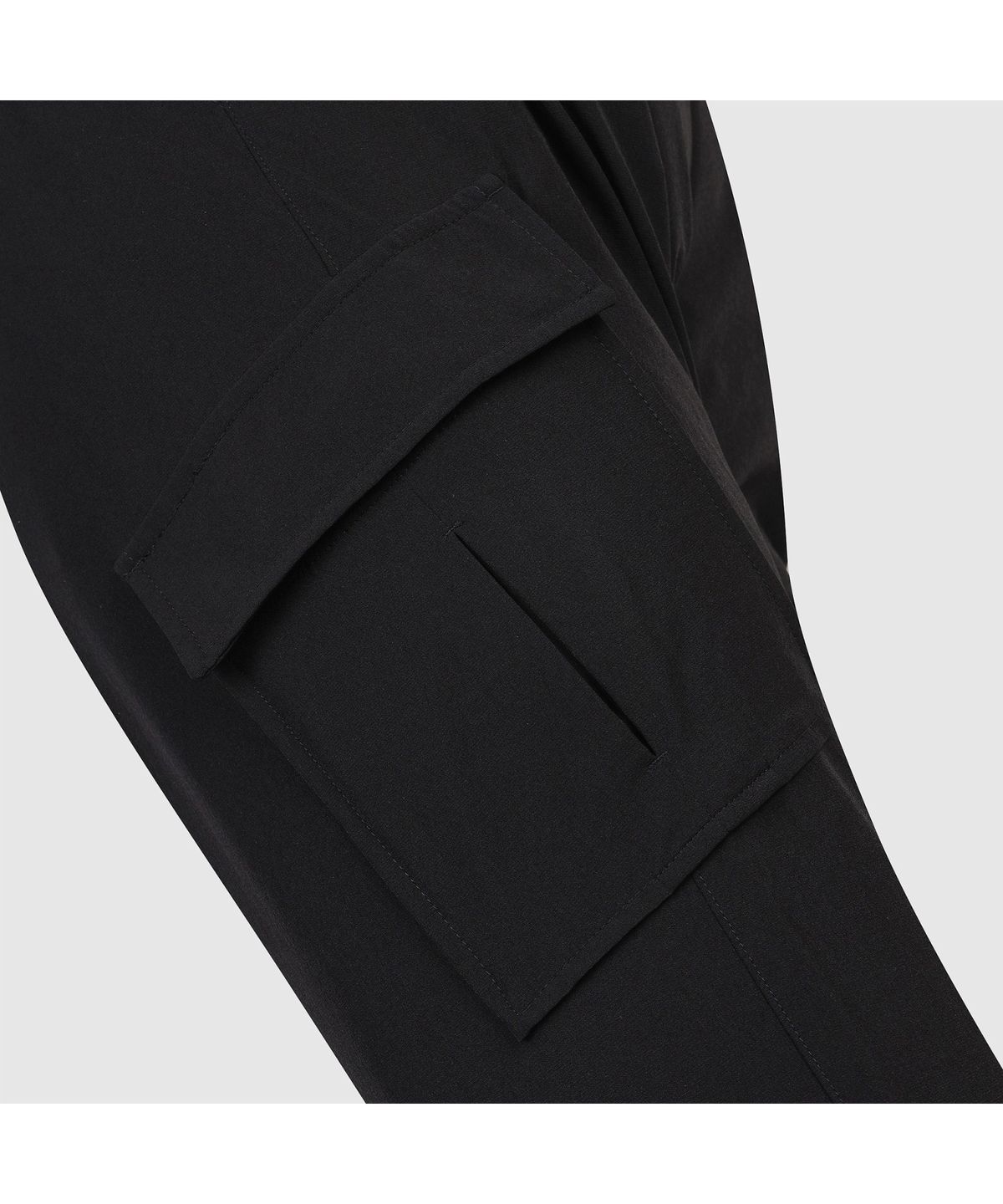 골든베어(GOLDEN BEAR) (남성) Essential Cargo Jogger Pants G4PAW26001BKX