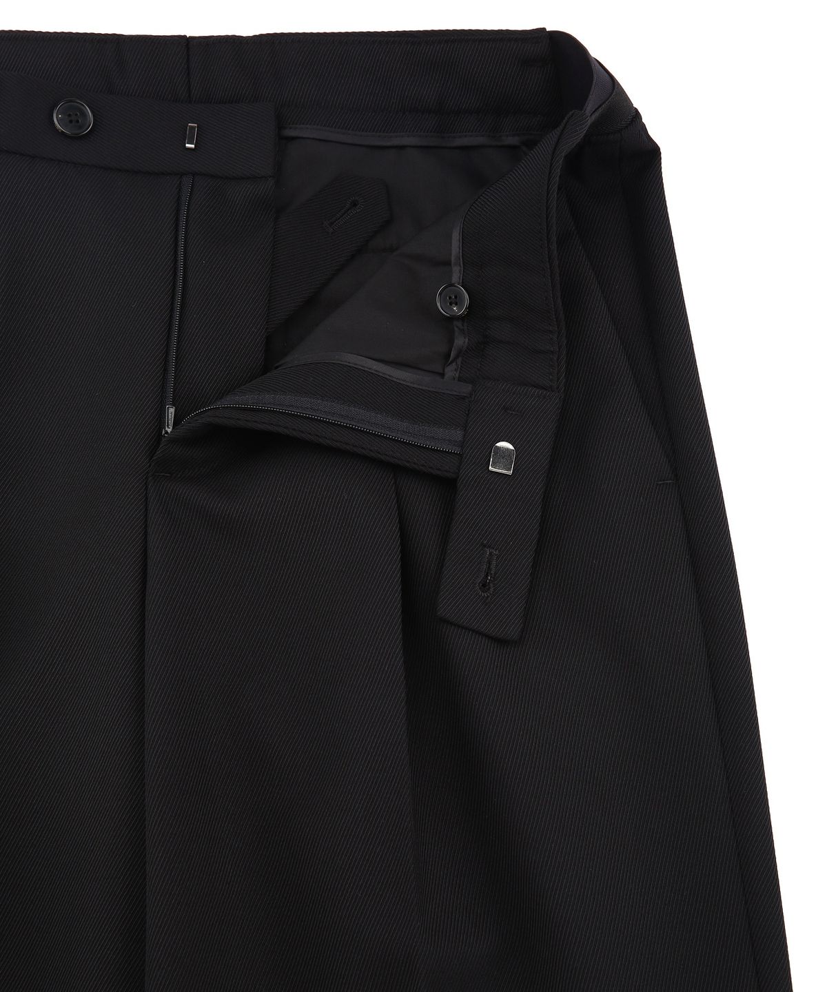 질스튜어트뉴욕 맨(JILLSTUART NEWYORK MEN) 세미오버핏 울 셋업 슬릿 팬츠 - 블랙 (JNPA6C080BK)