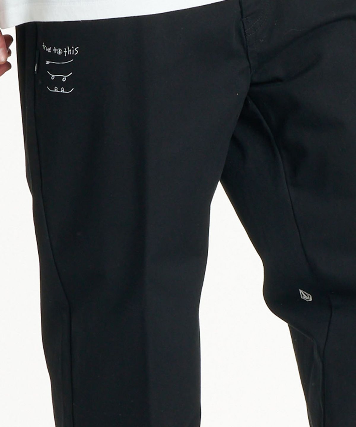볼컴(VOLCOM) 택 치노 팬츠(블랙)
