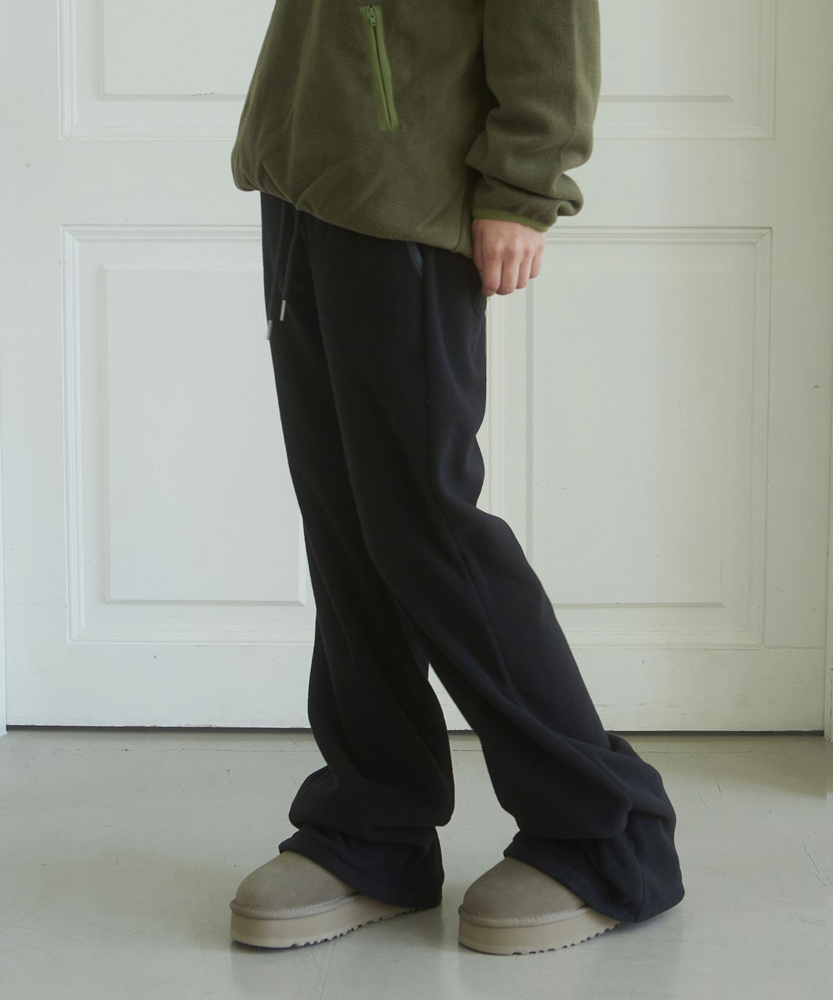 데프가먼츠(DEFGARMENTS) FLEECE FLARE PANTS [4COLOR]