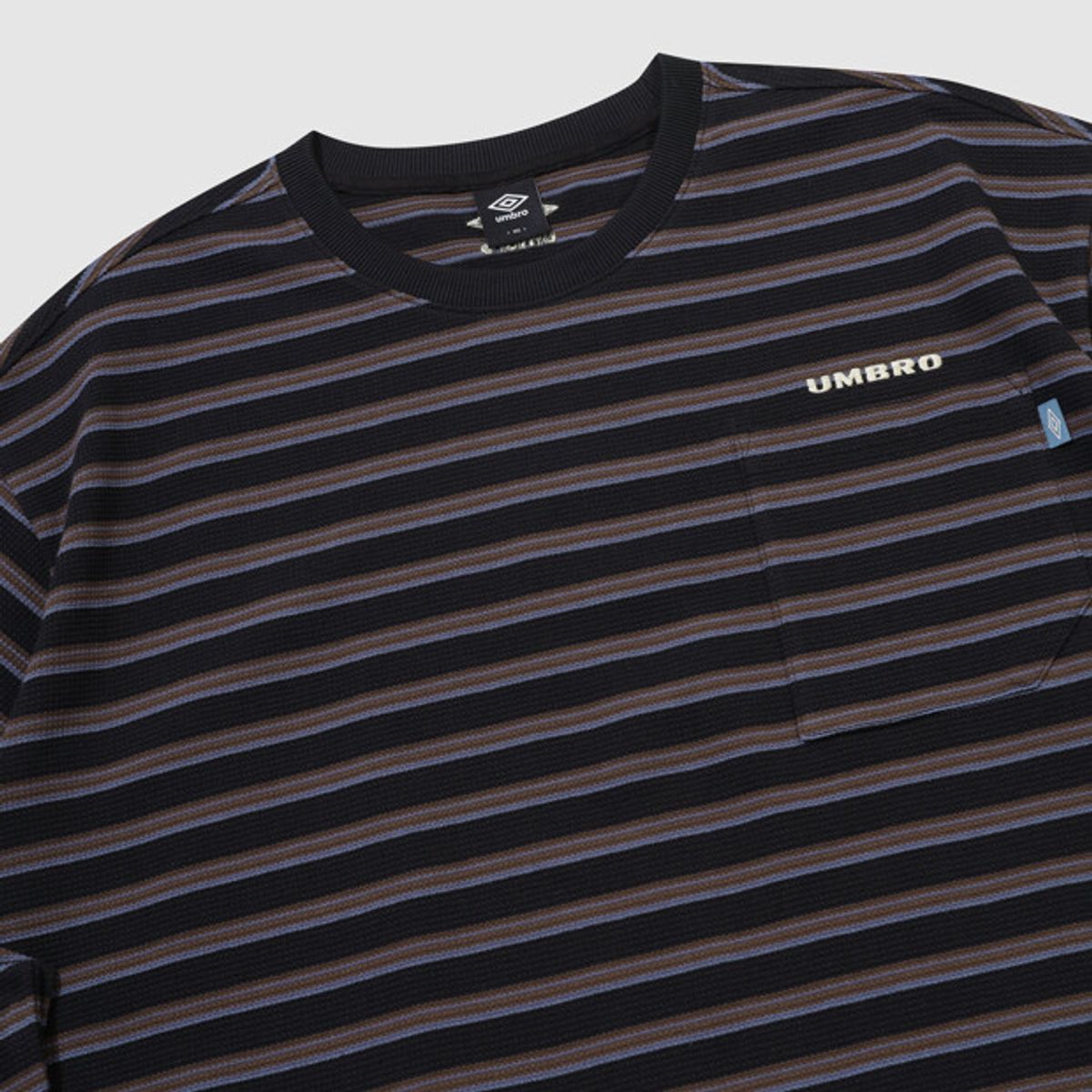엄브로(UMBRO) 코튼 와플 스트라이프 긴팔 티셔츠 블랙 UR321CRL93