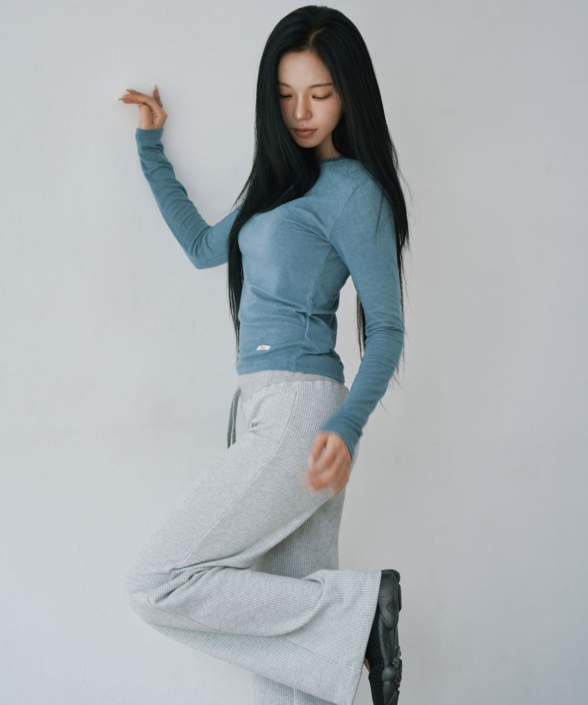 와르 포 우먼(WAARFORWOMAN) WP-07 로우 쮸리 팬츠_그레이