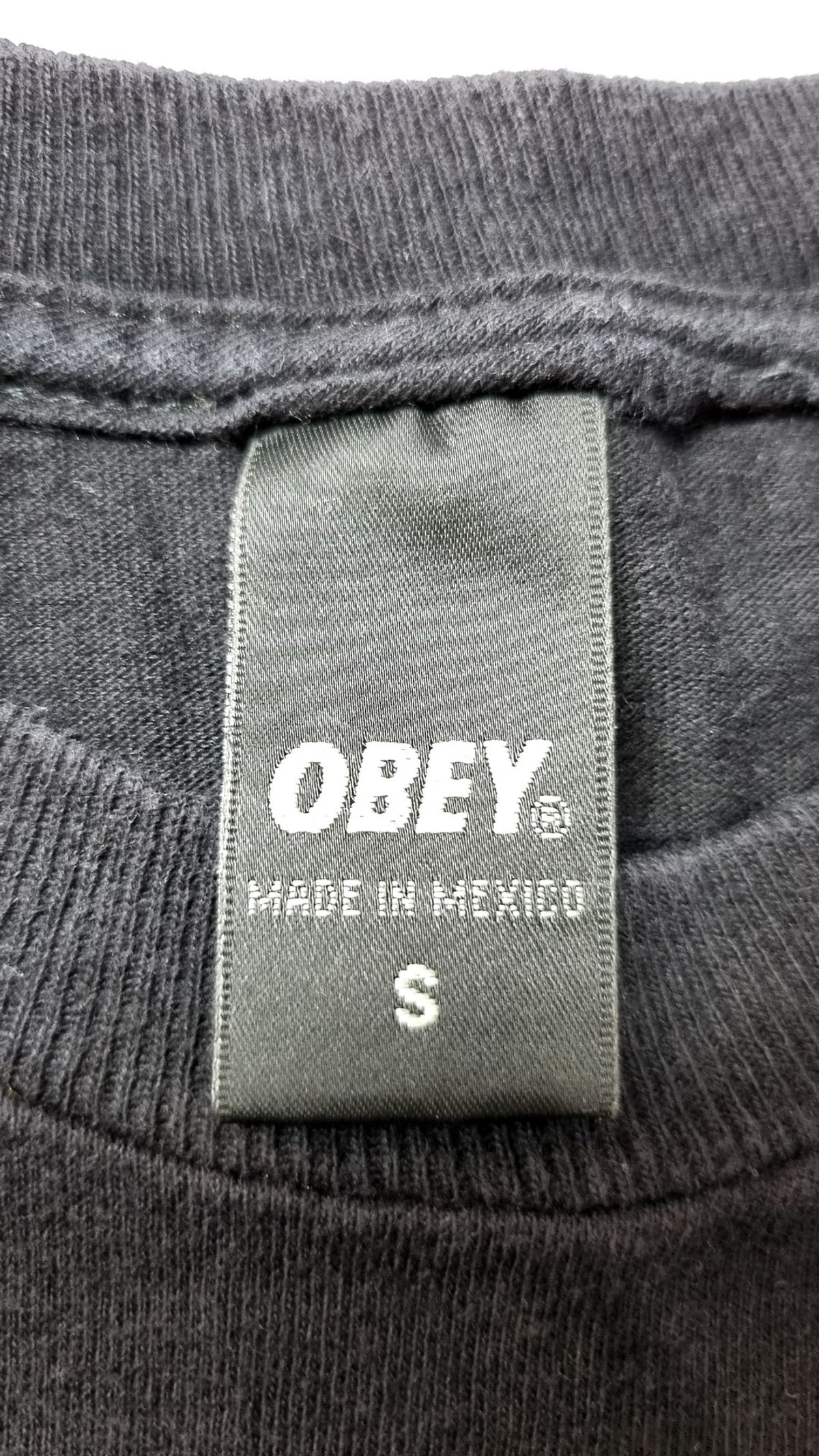 오베이(OBEY) 반소매 티셔츠 S