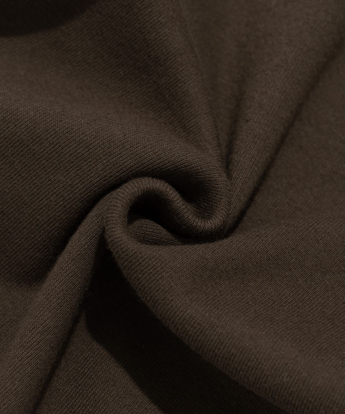 블랭키트(BLANKIT) 소프트 보트넥 라운드 슬리브리스 (브라운)