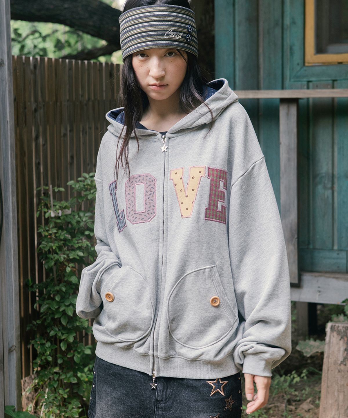 카비시(CAVISH) APPLIQUE LOVE ZIP UP HOODIE GREY(CV2GFFM486A)