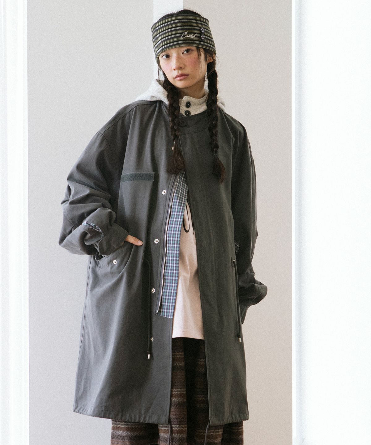 카비시(CAVISH) CHECK HOODED FISHTAIL JACKET CHARCOAL(CV2GFFB960A)