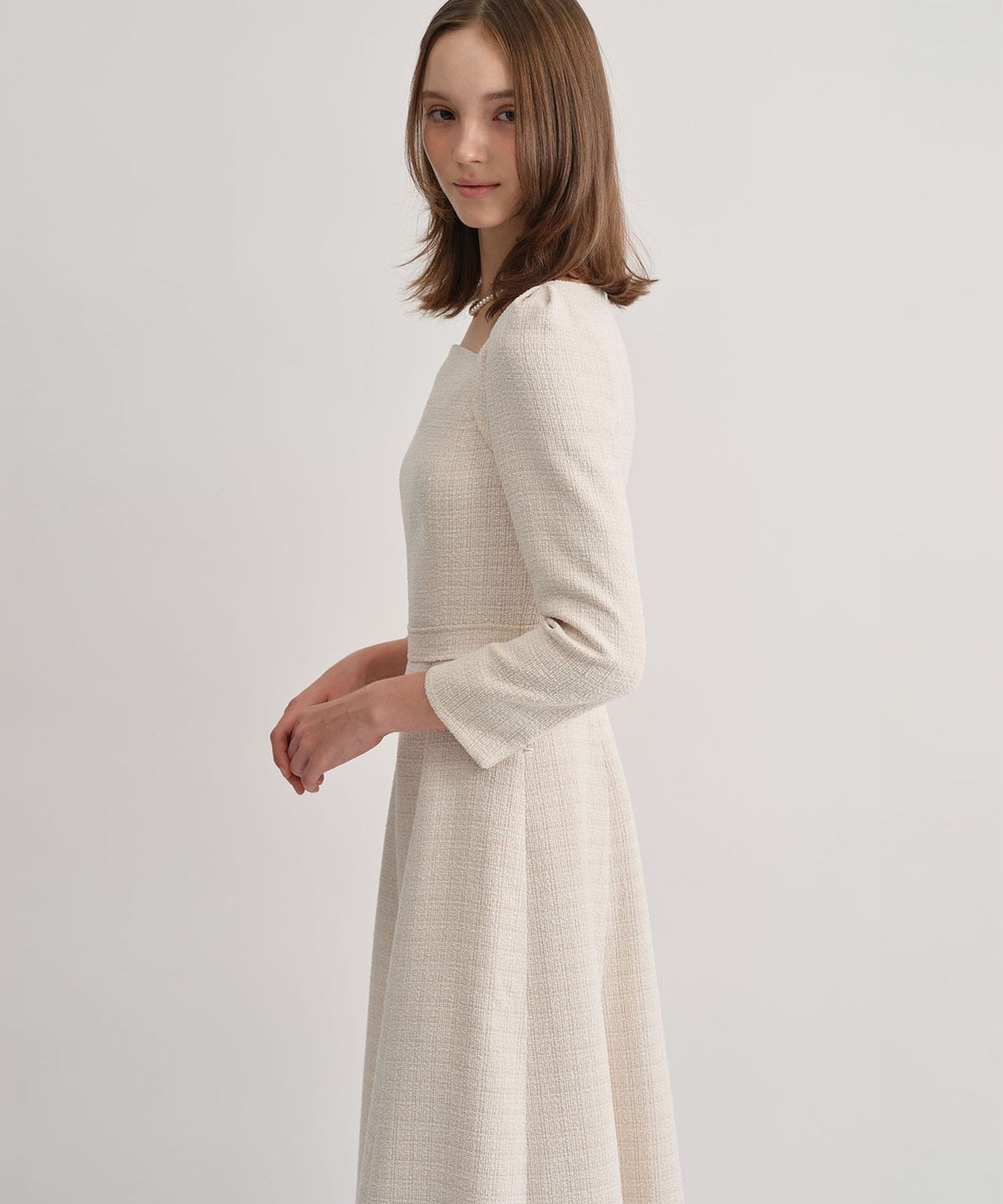 토와브(TOWAV) MAYU SQUARE DRESS_CREAM