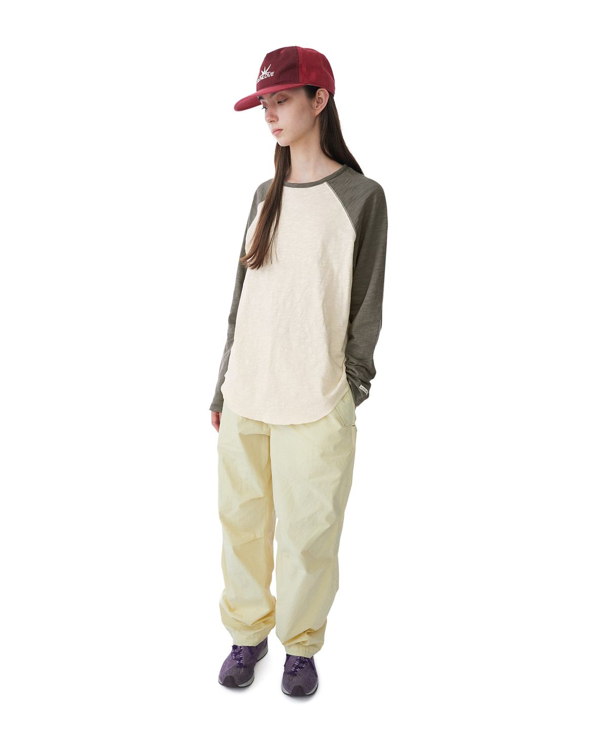 썬러브투어(SUNLOVETOUR) Slub Raglan LS Tee Ivory