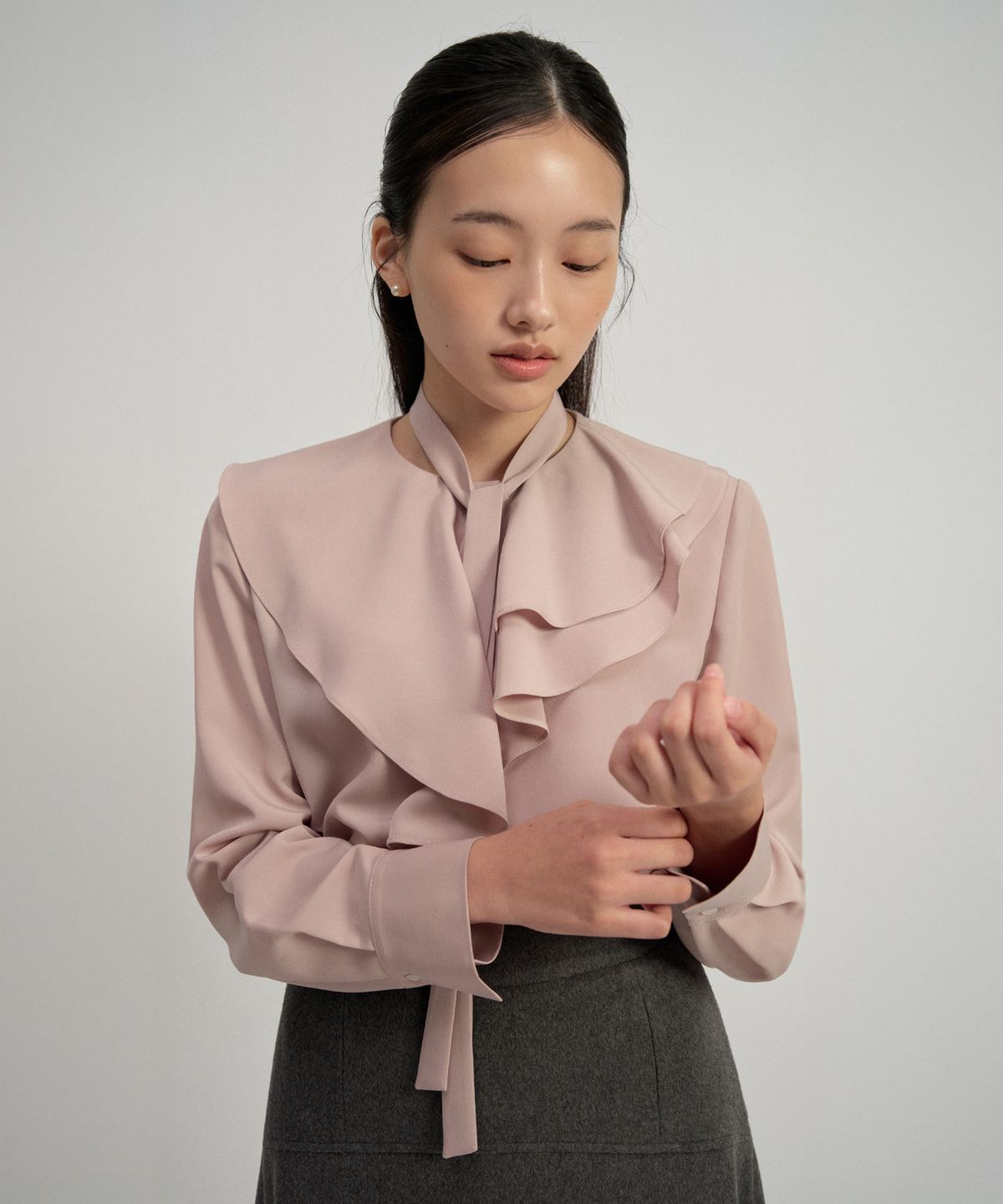 토와브(TOWAV) LETTE RUFFLE BLOUSE_PINK BEIGE