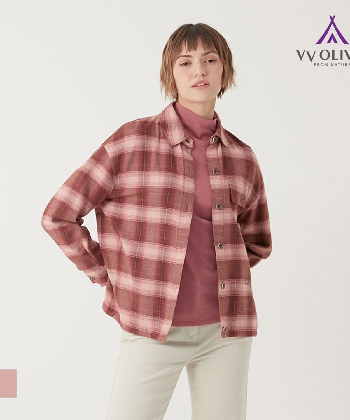 비비올리비아(VVOLIVIA) 자수 포인트 체크 블라우스_VVBNL3F8171