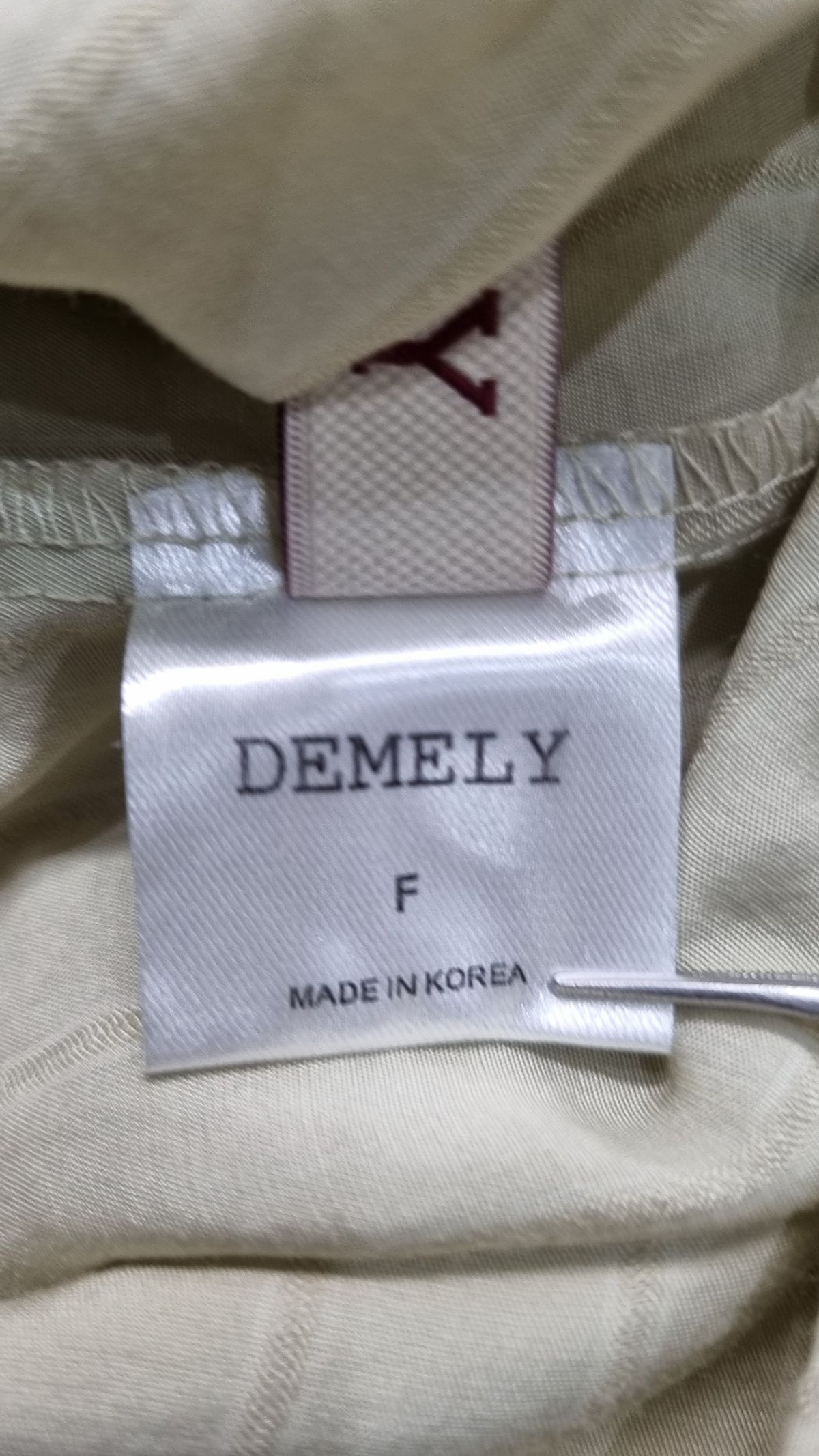 드멜리(DEMELY) 블라우스 FREE