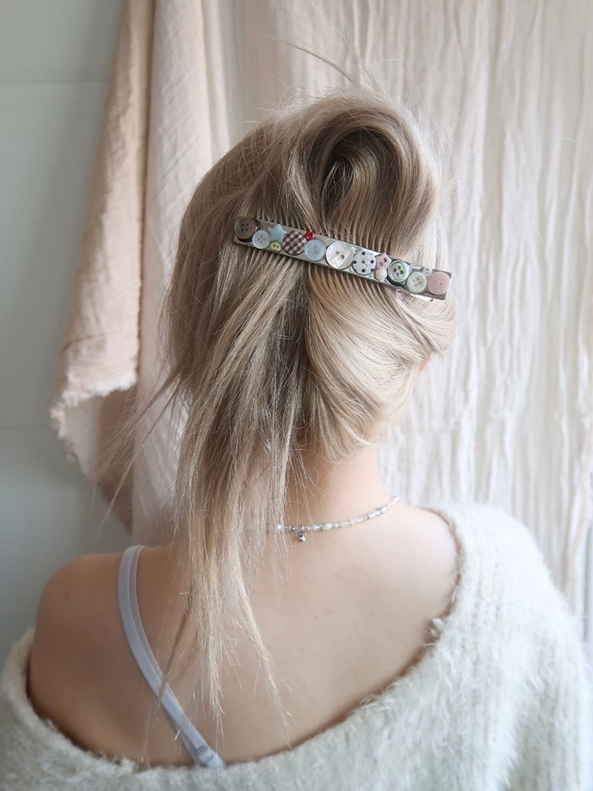코지웨이브클럽(COZYWAVECLUB) MELLOW BUTTON HAIRPIN_L