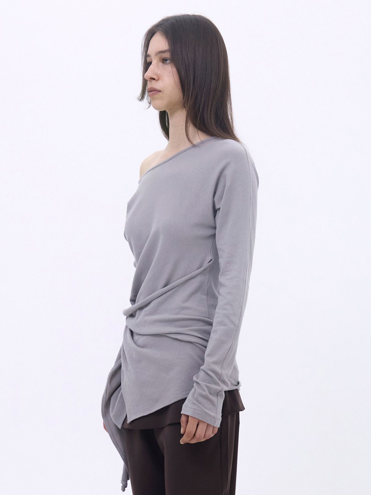 세릭(CERRIC) Draped Hook Top _ Gray