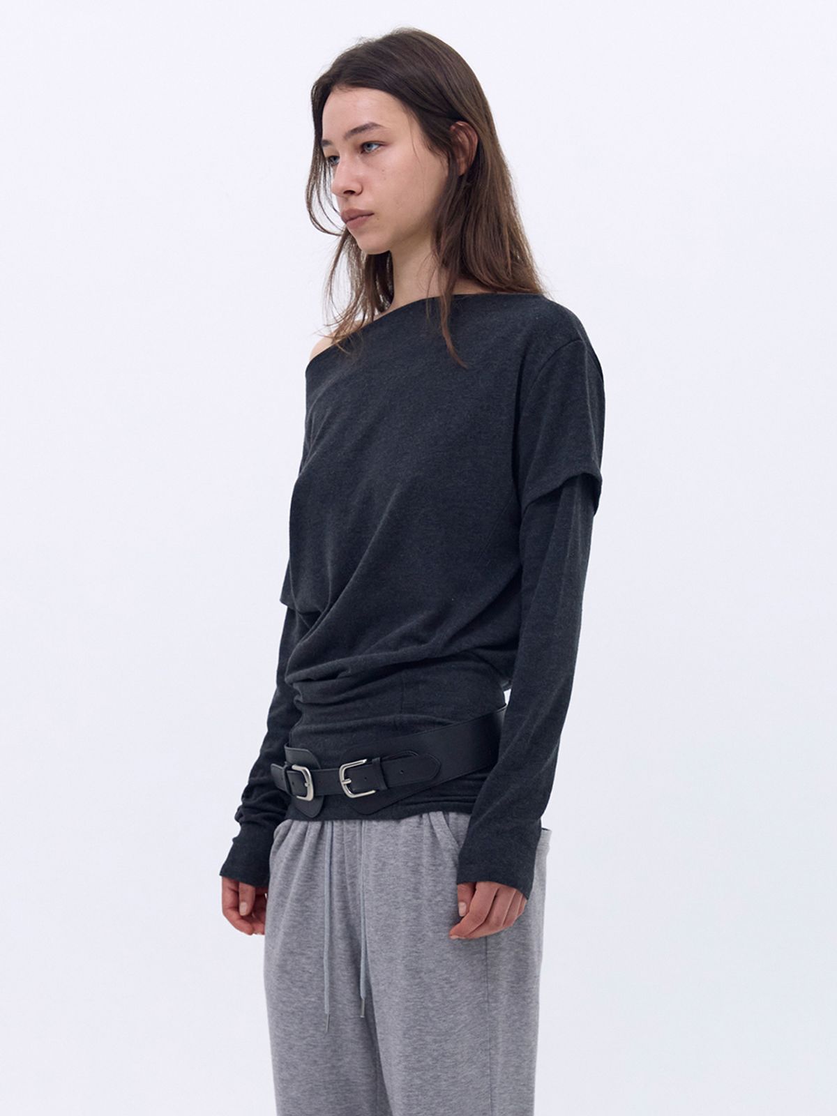세릭(CERRIC) Boat Neck Layered Top _ Charcoal