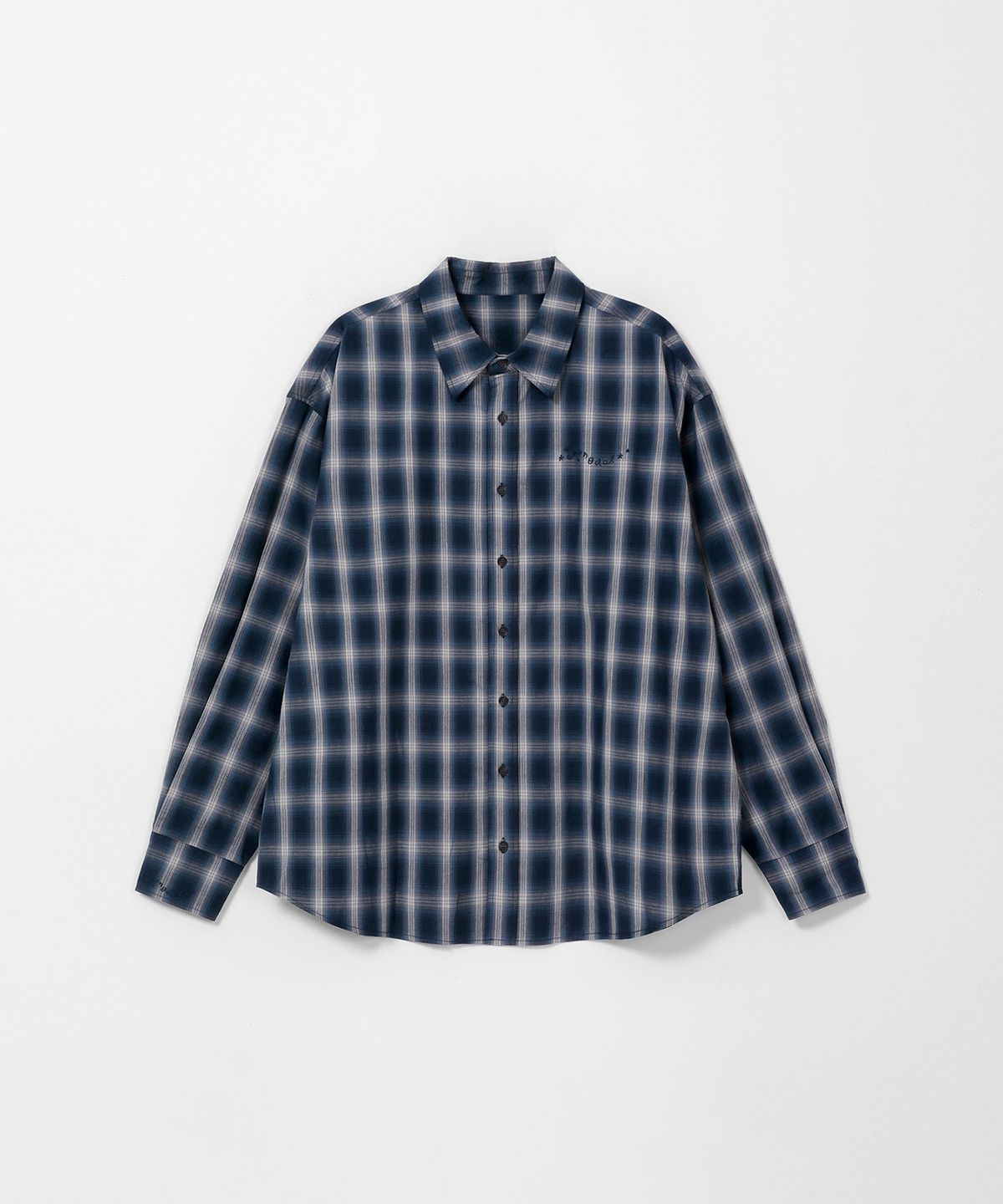 몽돌(MONGDOL) 로고 포인트 오버핏 체크 셔츠 네이비 MDSH031NAVY