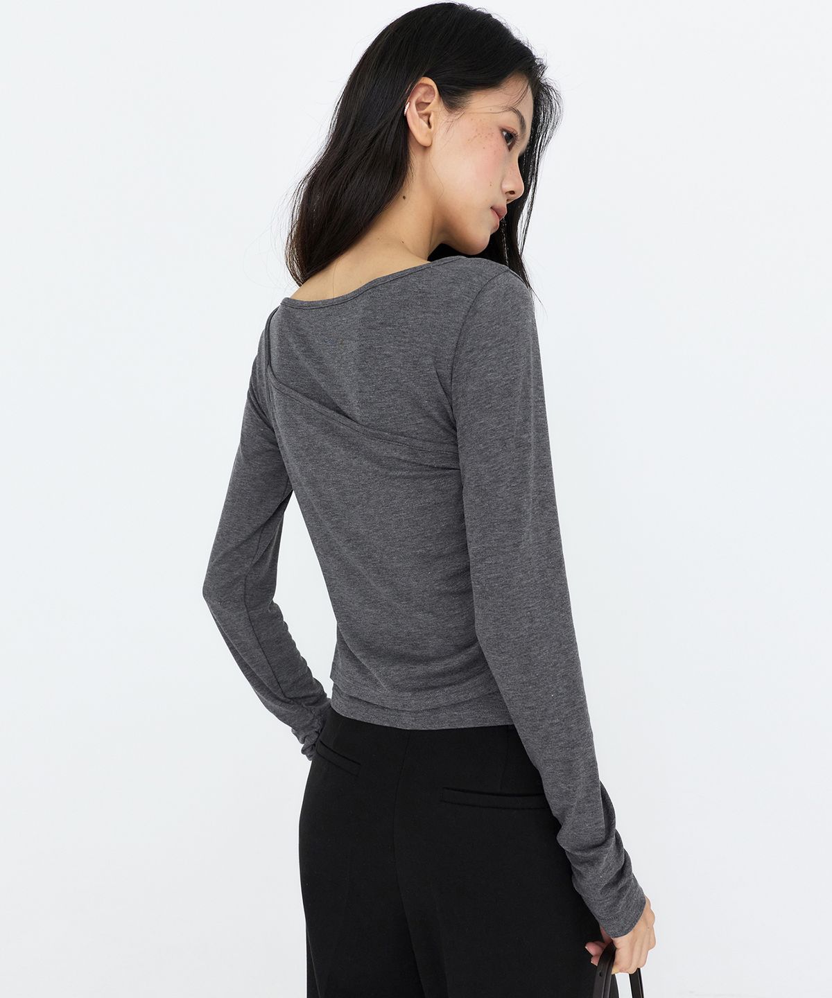 몽돌(MONGDOL) [SET] 원숄더 슬리브리스 레이어드 티셔츠 차콜 MDTS107CHARCOAL