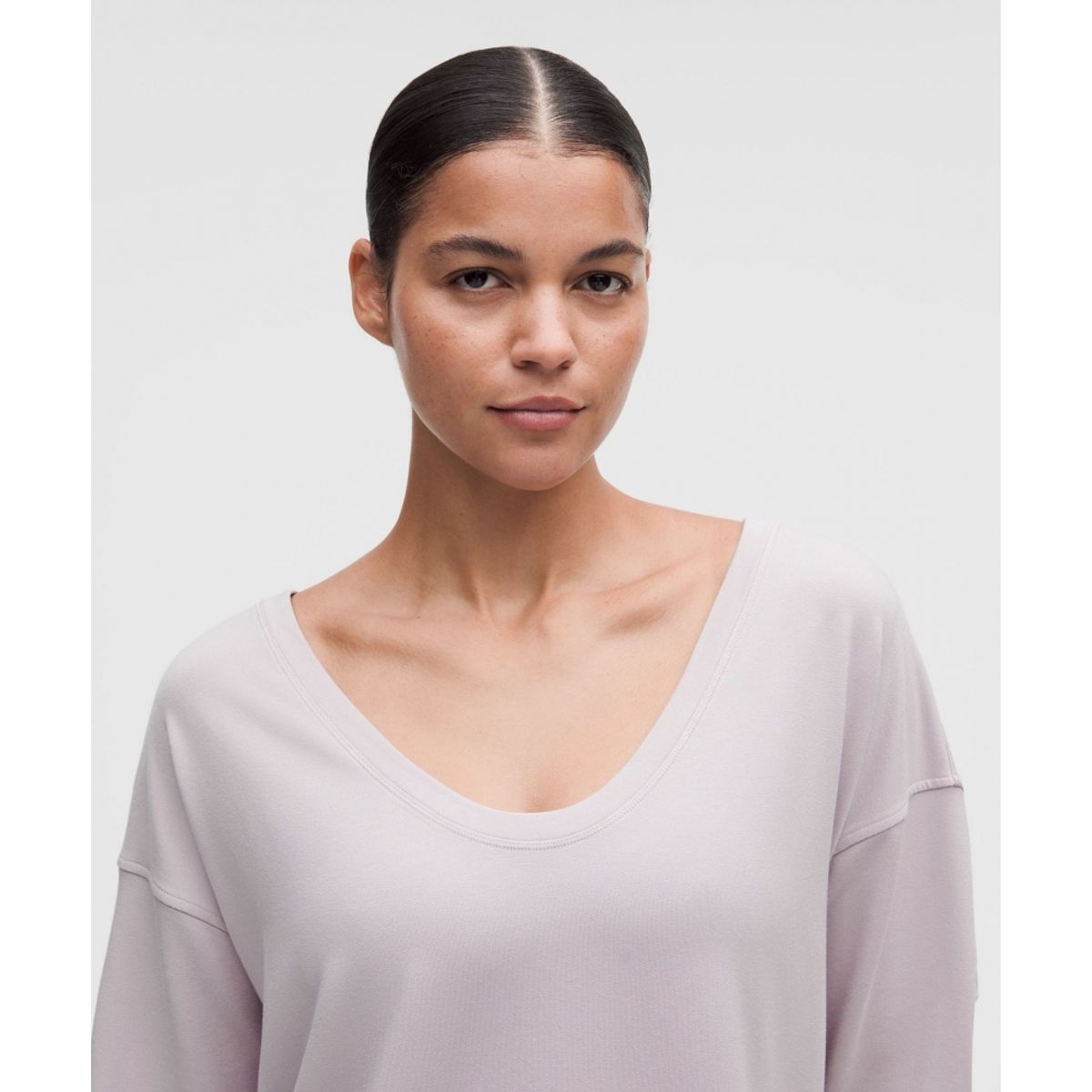룰루레몬(LULULEMON) 비캄 스쿱넥 풀오버  ICYT