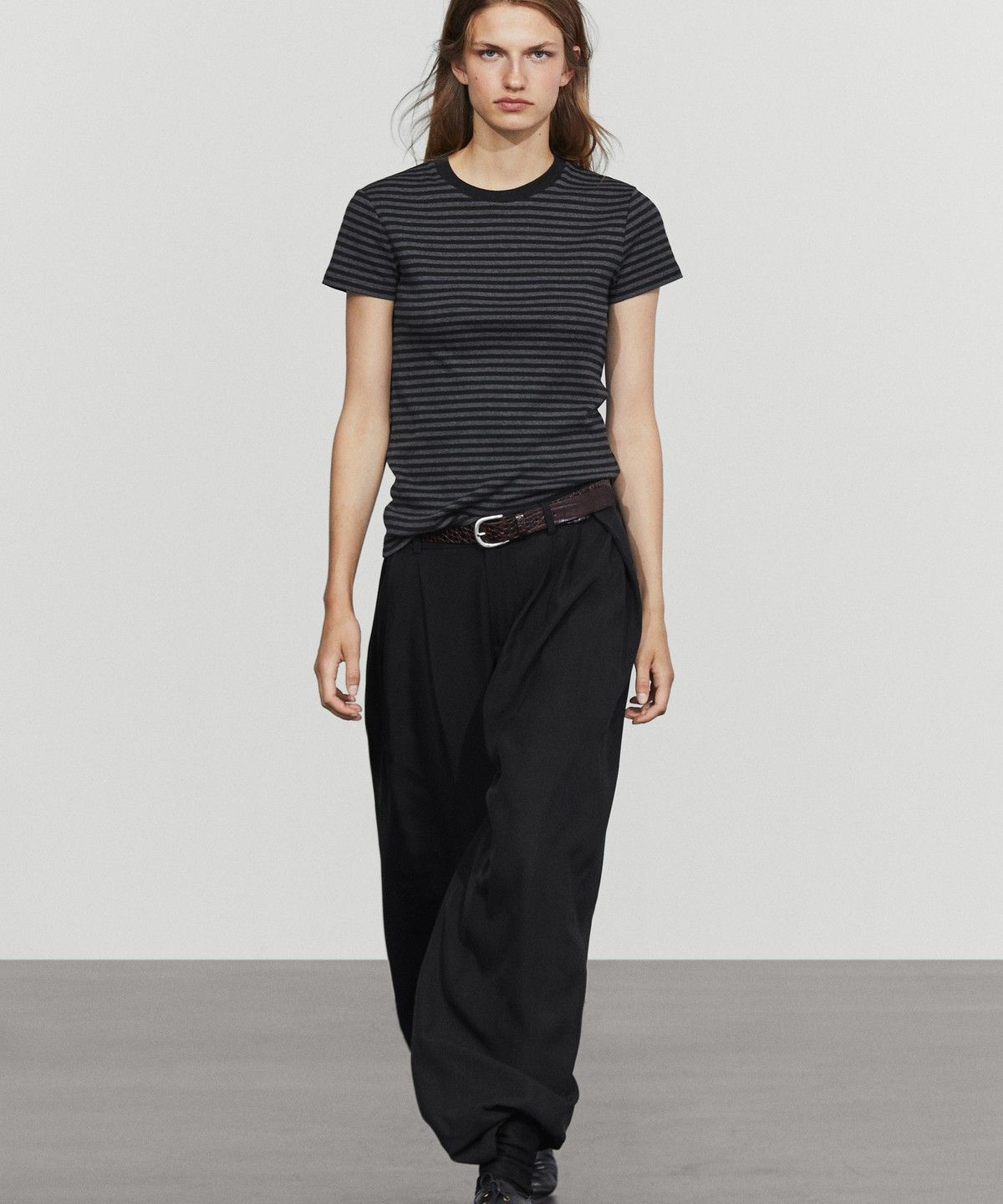 마시모두띠(MASSIMO DUTTI) 립 스트라이프 반팔 티셔츠