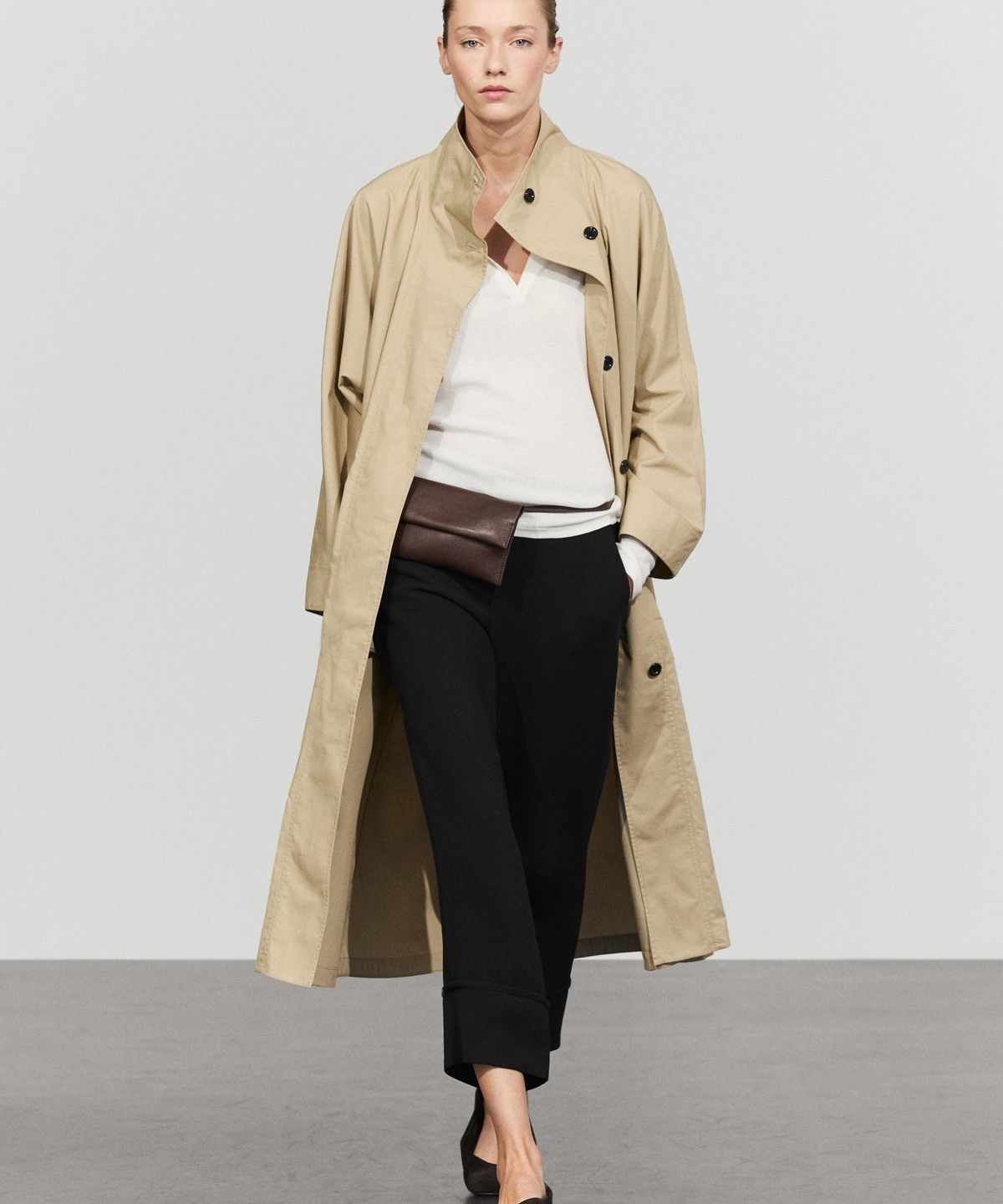 마시모두띠(MASSIMO DUTTI) 턴업 디테일 카프리 팬츠
