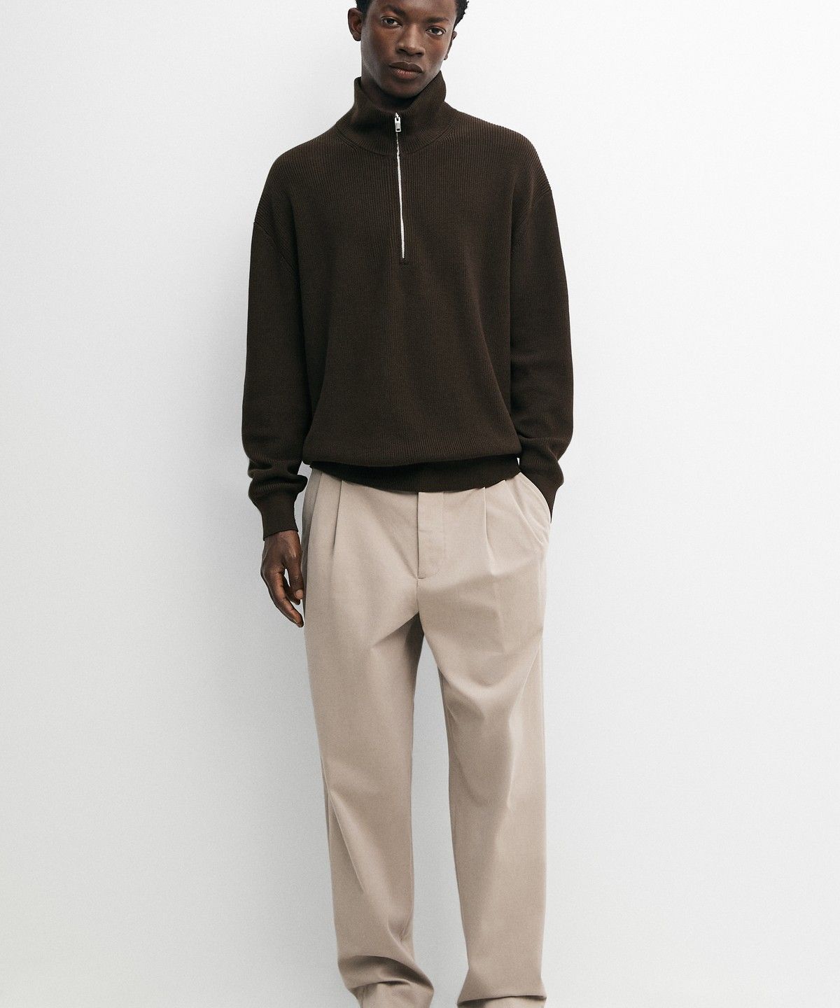 마시모두띠(MASSIMO DUTTI) 100% 코튼 모크넥 니트 스웨터
