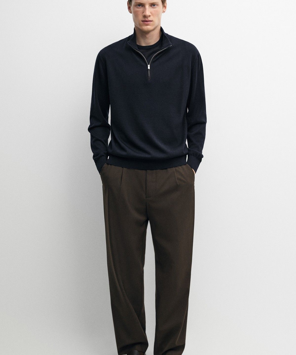 마시모두띠(MASSIMO DUTTI) 메리노 울 블렌드 모크넥 니트 스웨터