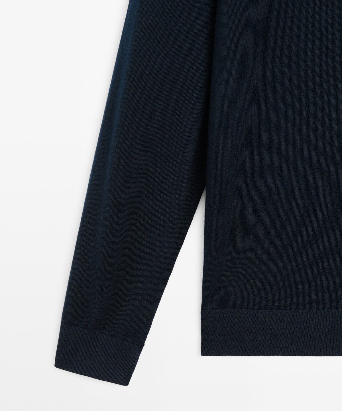 마시모두띠(MASSIMO DUTTI) 메리노 울 블렌드 모크넥 니트 스웨터
