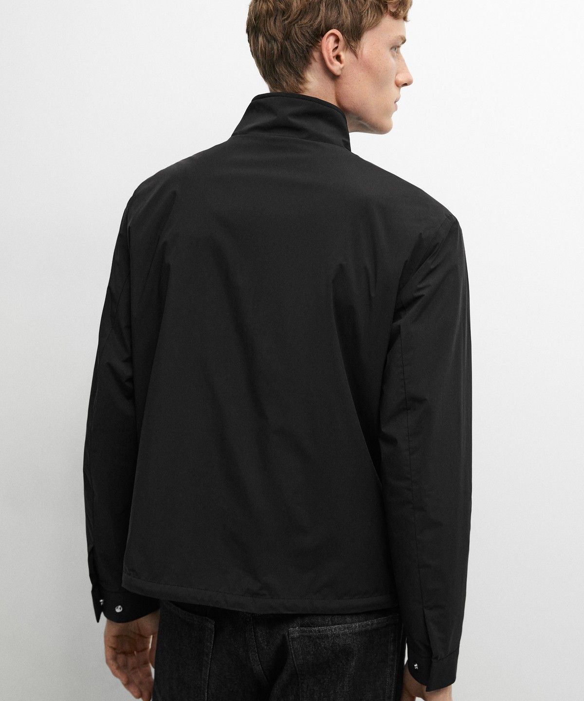 마시모두띠(MASSIMO DUTTI) 포켓 디테일 테크니컬 재킷