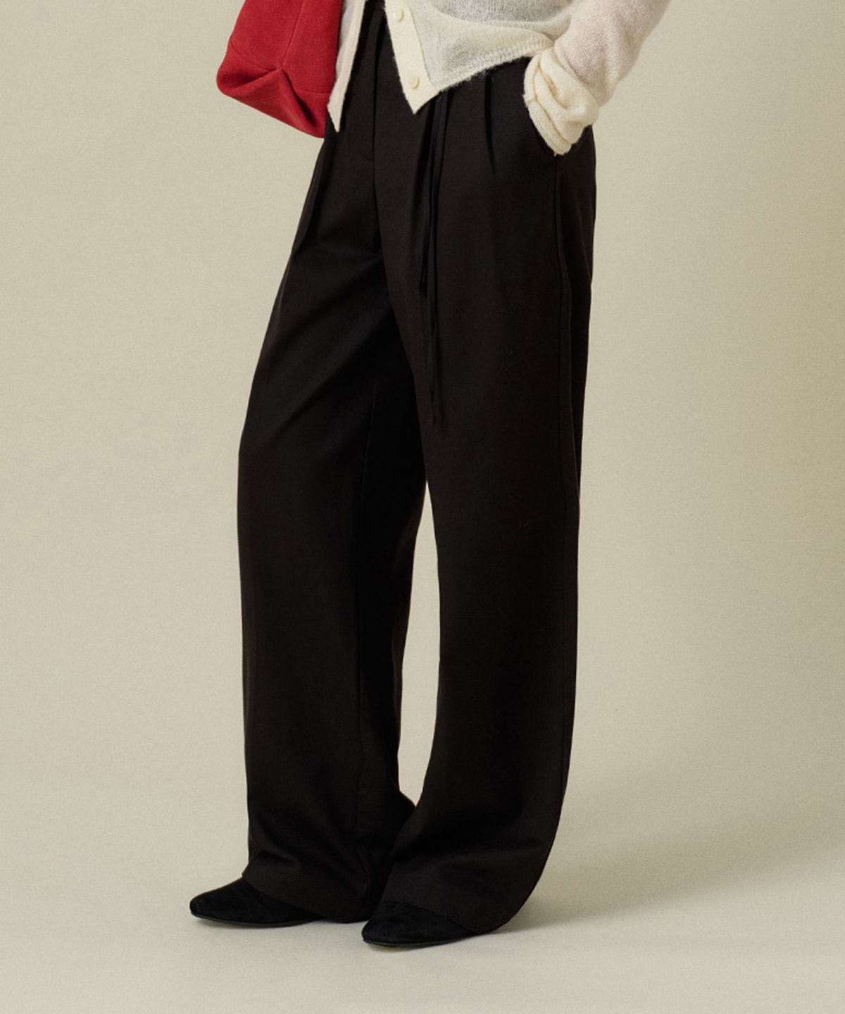 망고매니플리즈(MANGO MANY PLEASE) BIAN WIDE TUCK PANTS_BLACK
