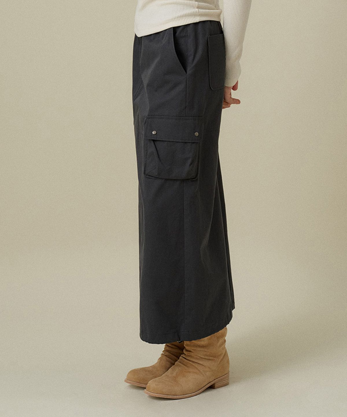 망고매니플리즈(MANGO MANY PLEASE) DUI ANORAK SKIRT_NAVY