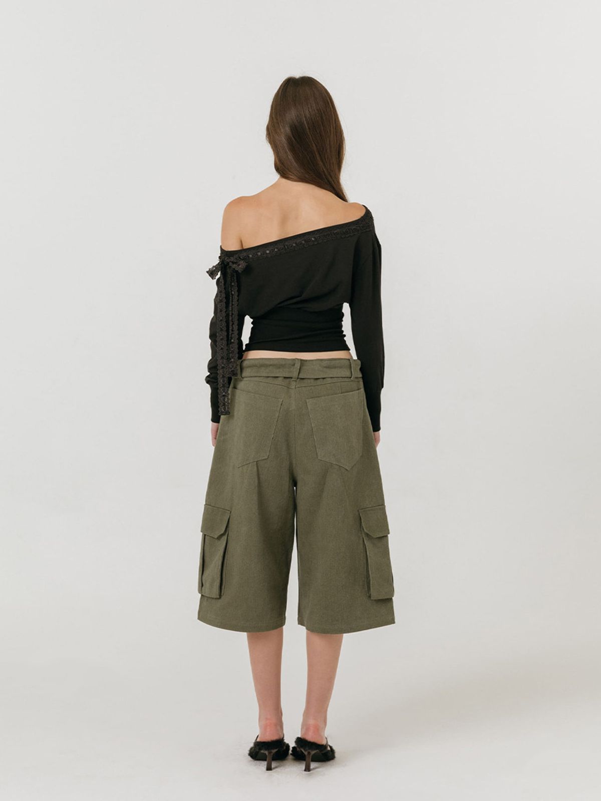 모이페어(MOIFAIRE) BERMUDA CARGO PANTS / KHAKI