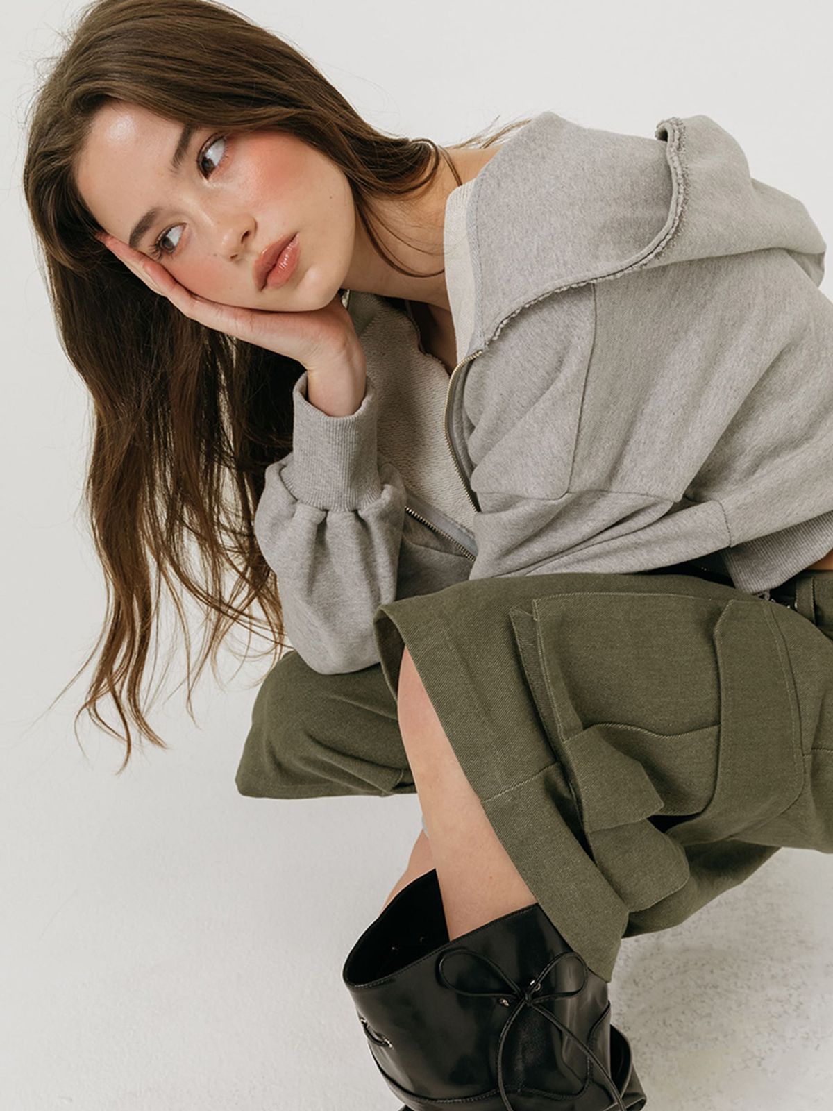 모이페어(MOIFAIRE) LACE STRING HOODIE ZIP-UP / GREY