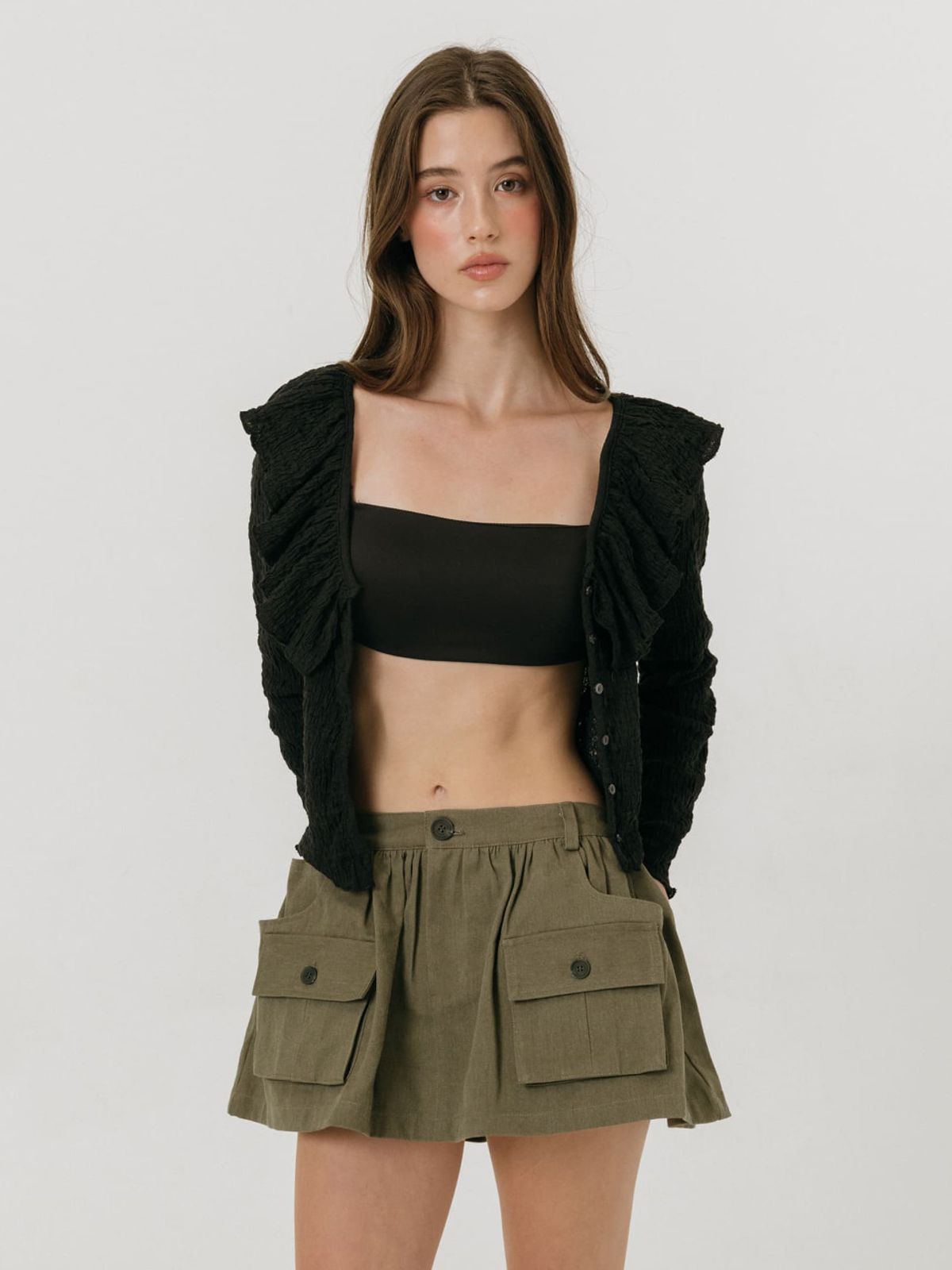 모이페어(MOIFAIRE) CRINKLE FRILL CARDIGAN / BLACK