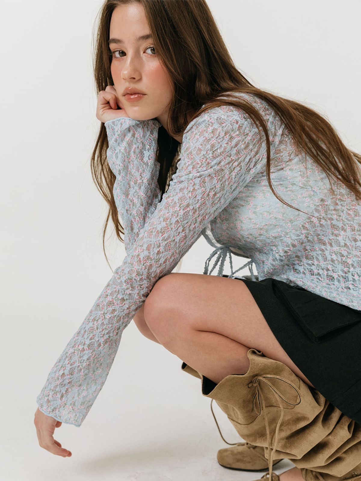 모이페어(MOIFAIRE) FLOWER STRAP CARDIGAN / SKYBLUE