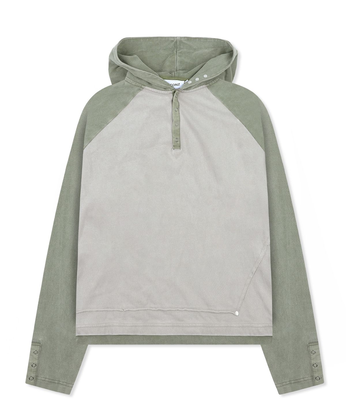 엑스톤즈(XTONZ) XTT170 래글런 헨리넥 워싱 크롭 후디 (KHAKI)