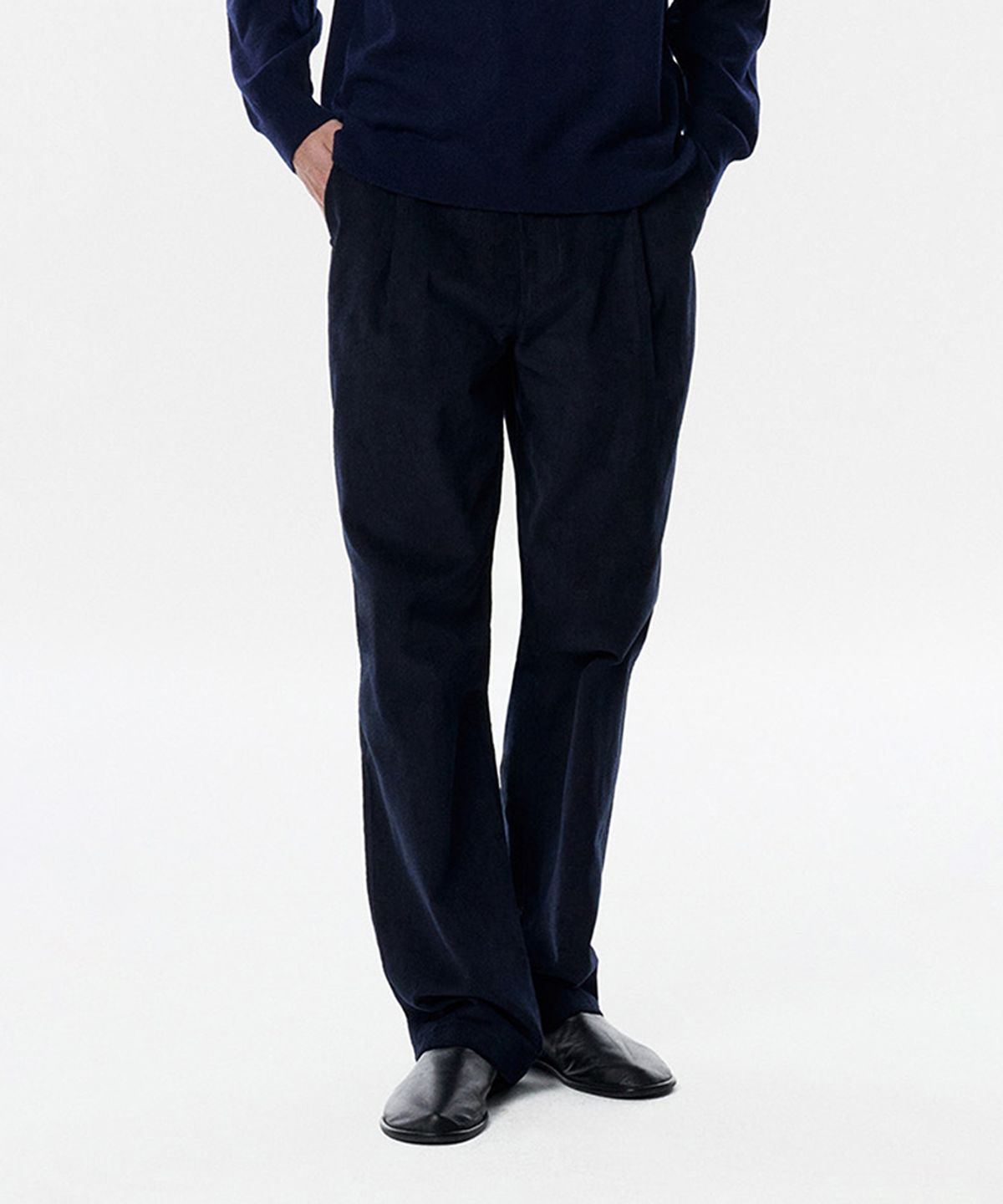 테일던(TAILDERN) Wes Corduroy Pants Navy