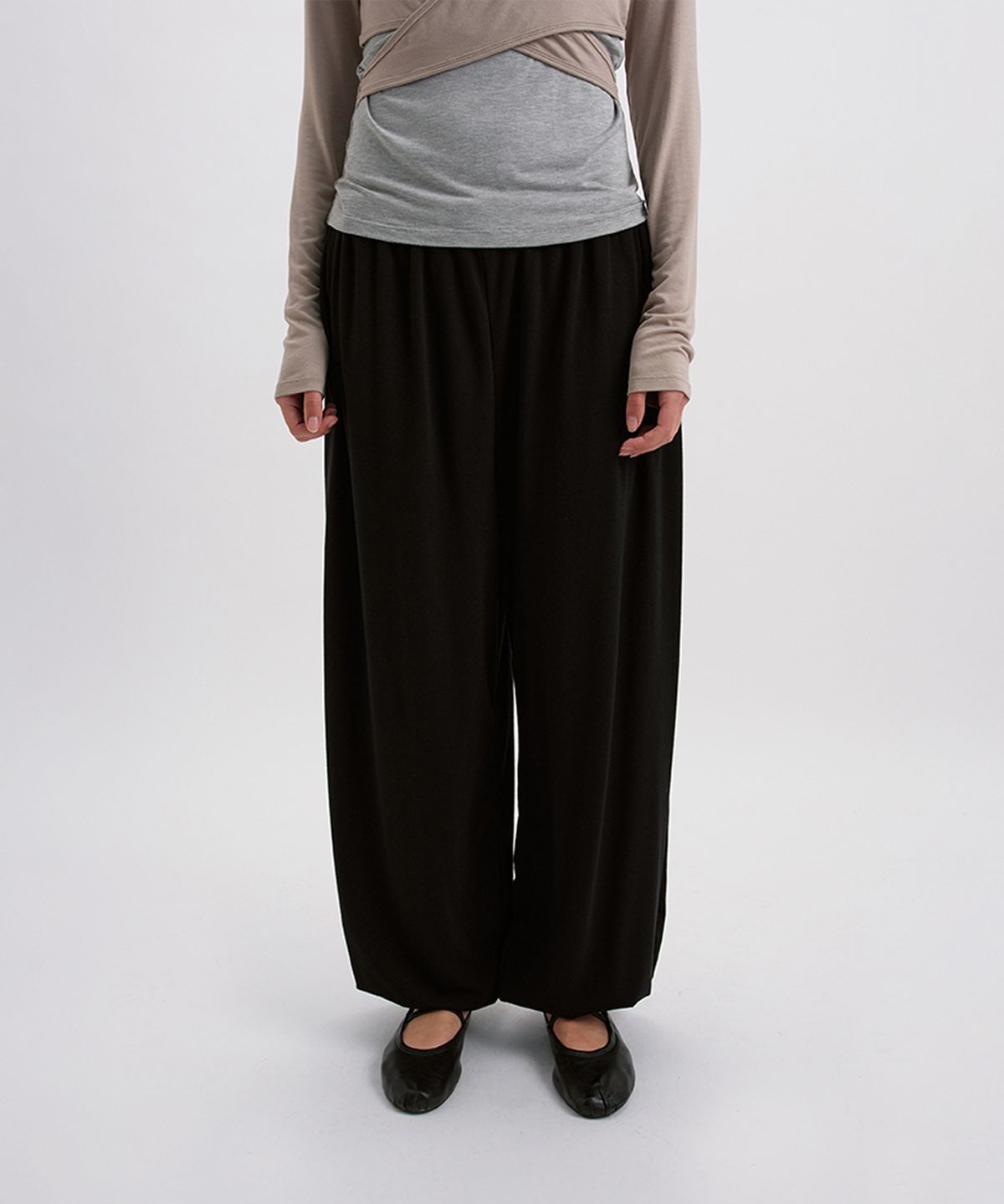 시메트릭 퍼센트(SYMMETRICPERCENT) Shirring Balloon Pants / Black