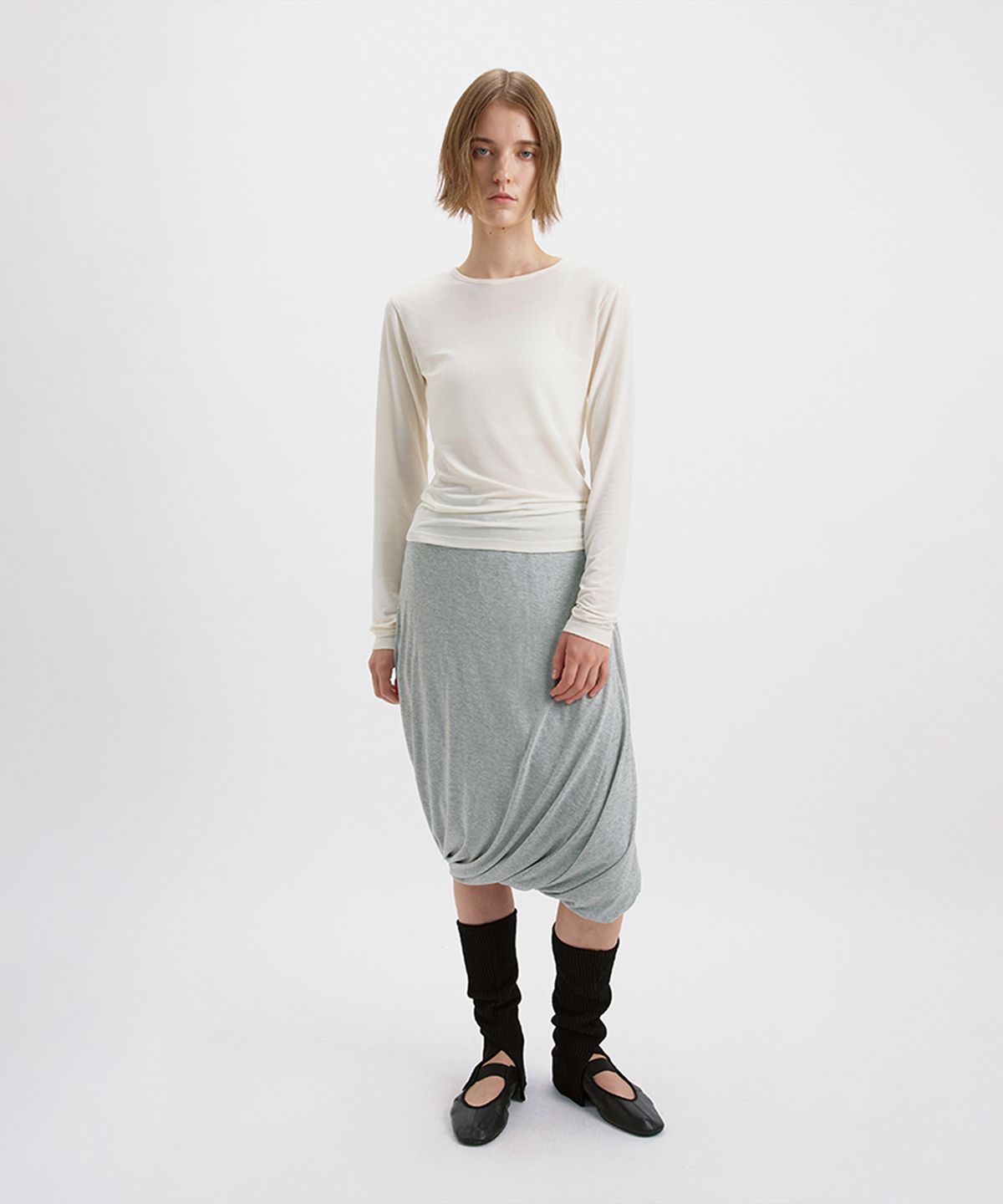 시메트릭 퍼센트(SYMMETRICPERCENT) Basic Long Sleeve TS / Cream