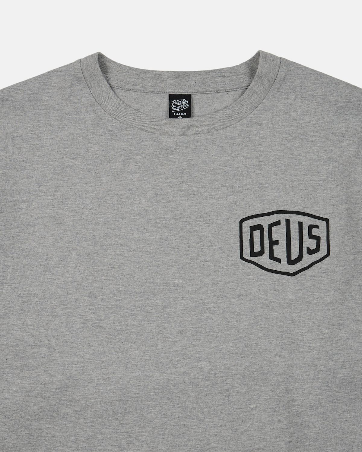 데우스 엑스 마키나(DEUS EX MACHINA) Seoul College Address Ls Tee_M/Grey