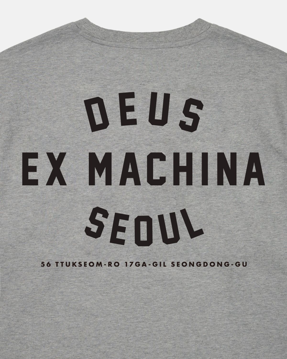 데우스 엑스 마키나(DEUS EX MACHINA) Seoul College Address Ls Tee_M/Grey
