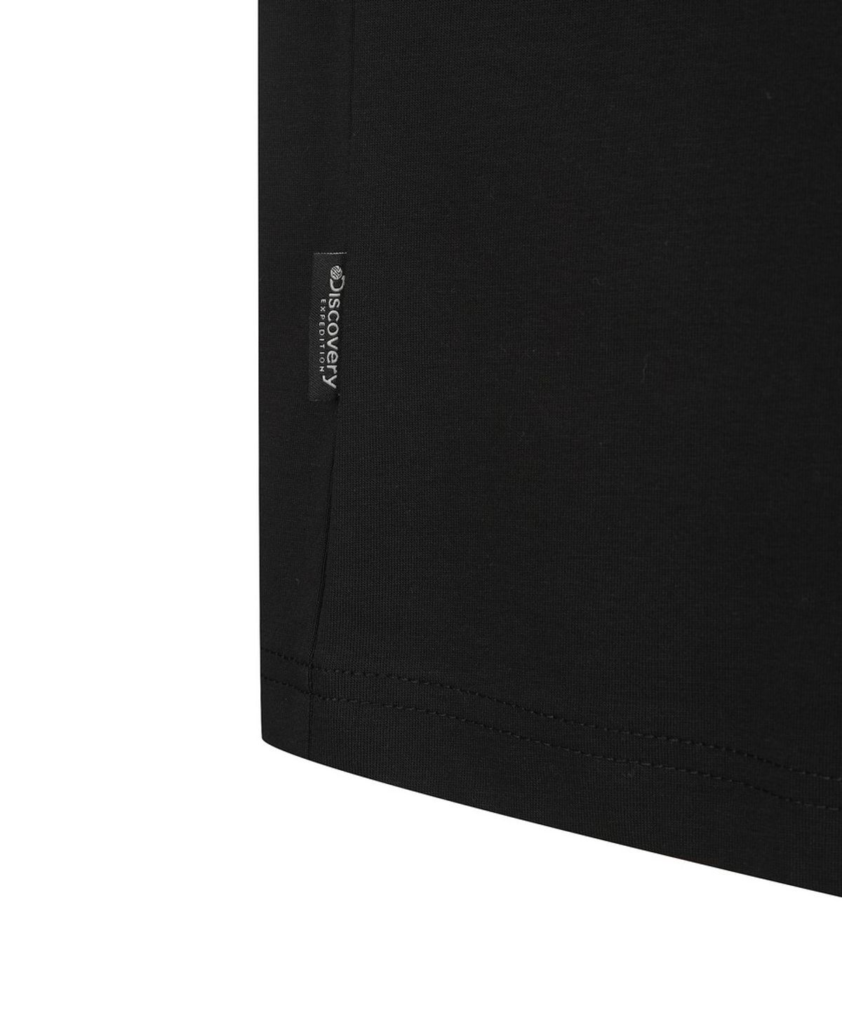 디스커버리 익스페디션(DISCOVERY EXPEDITION) 백그래픽 기능성 긴팔티 (BLACK)