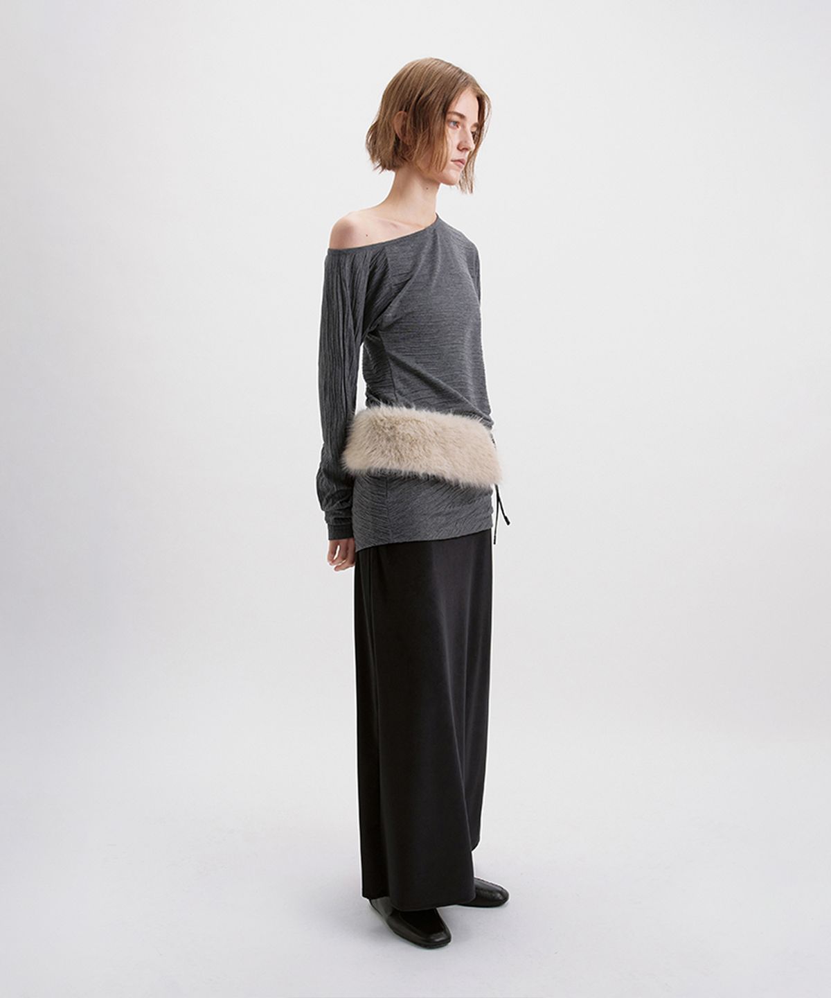시메트릭 퍼센트(SYMMETRICPERCENT) Unbalance Pleated Top / Grey