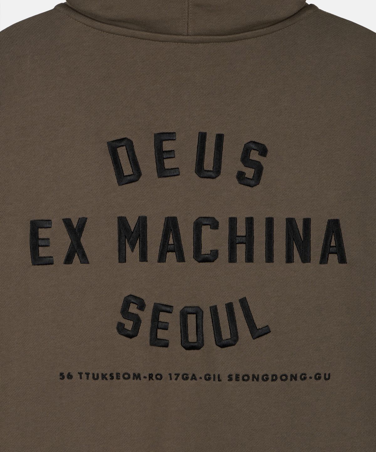 데우스 엑스 마키나(DEUS EX MACHINA) Seoul College Address Zip Hoodie_Olive