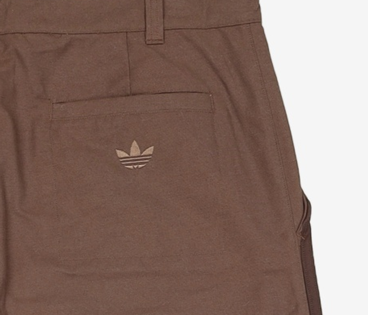 아디다스(ADIDAS) 3S 스케이트 치노 팬츠 IU0075 91