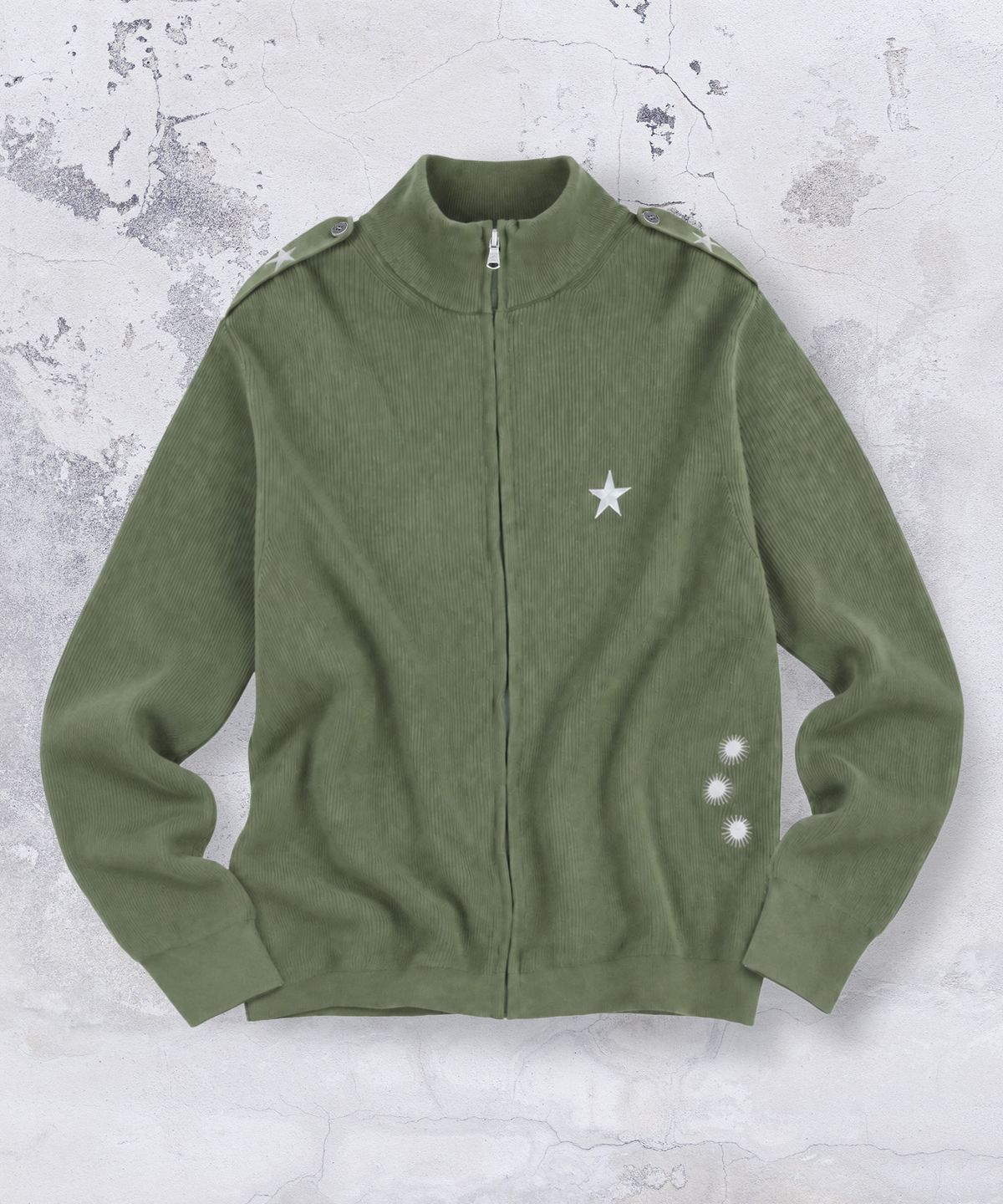 엑스톤즈(XTONZ) XTK183 숄더 탭 하이넥 크롭 니트 집업 (KHAKI)