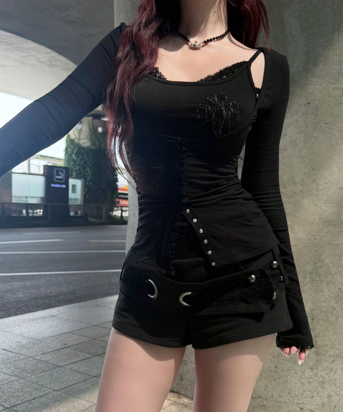 일리오(ILLIO) [빛오 x 일리오] Black Lace layered sleeveless