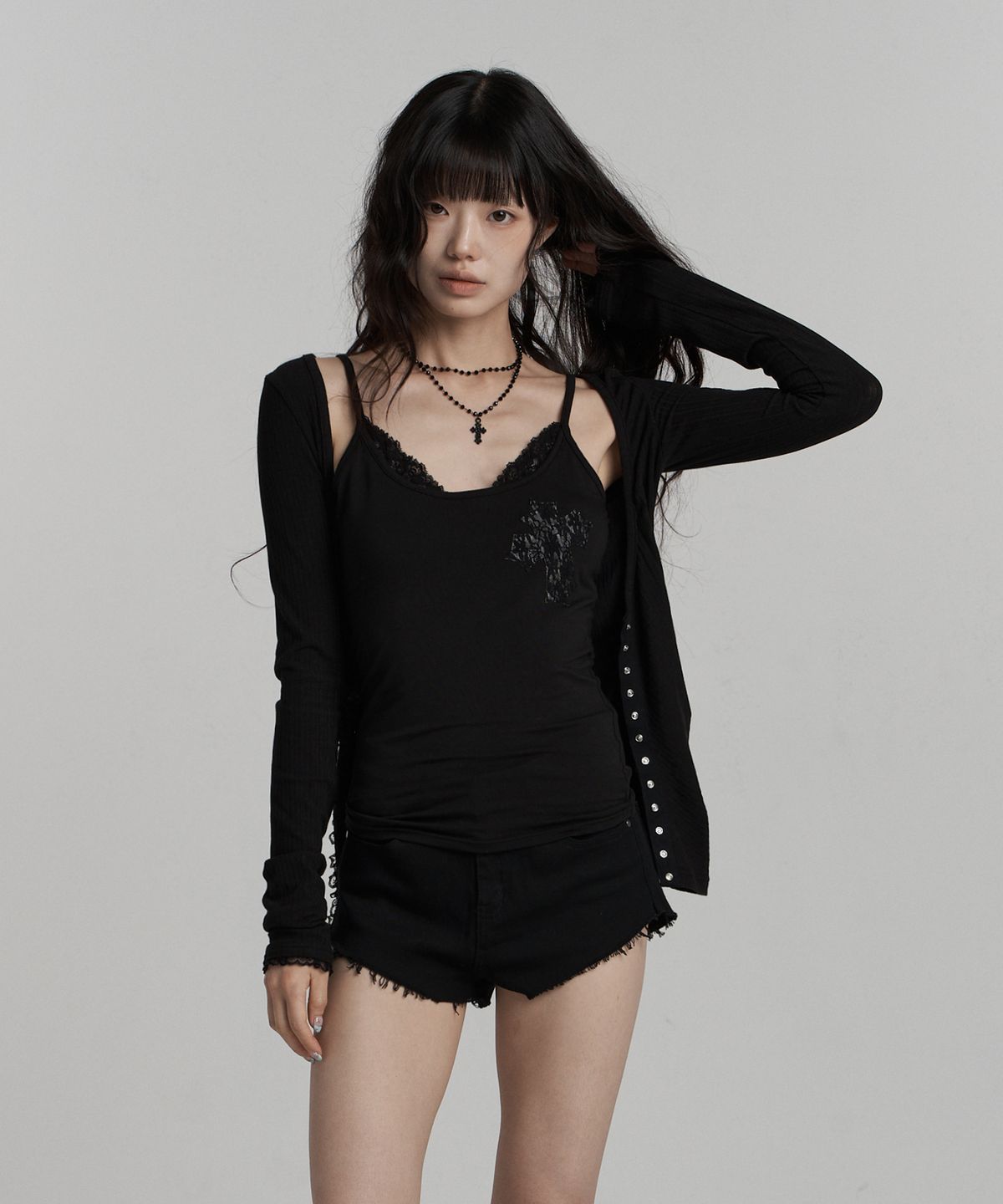 일리오(ILLIO) [빛오 x 일리오] Black Lace layered sleeveless
