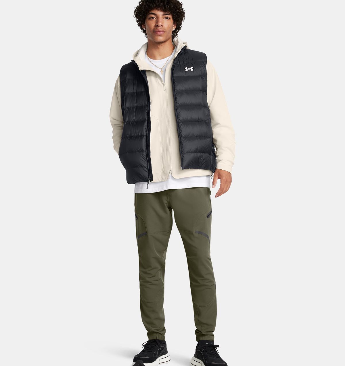 언더아머(UNDERARMOUR) 남성 UA 레전드 다운 베스트1385838-001
